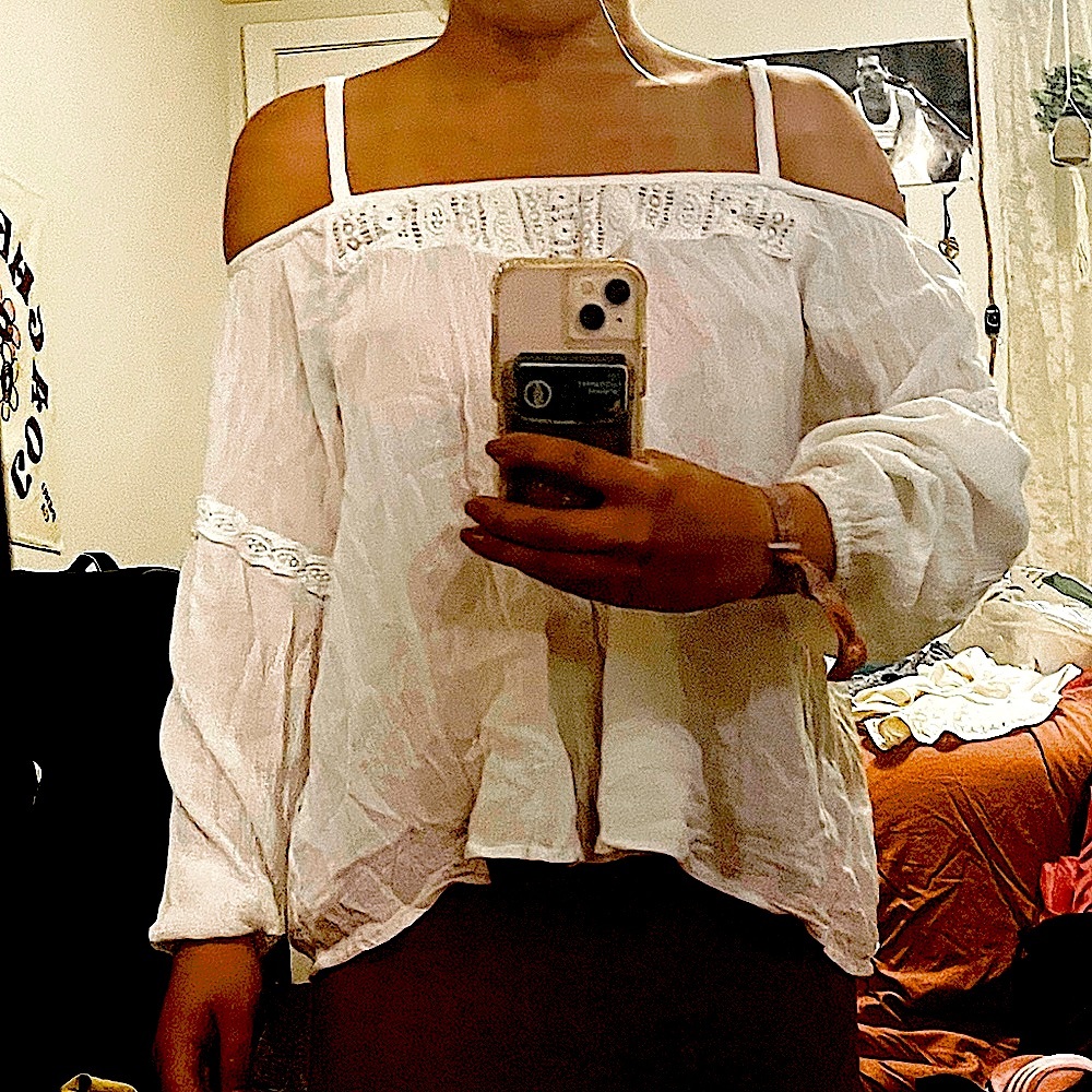 Jessica Simpson boho linen top